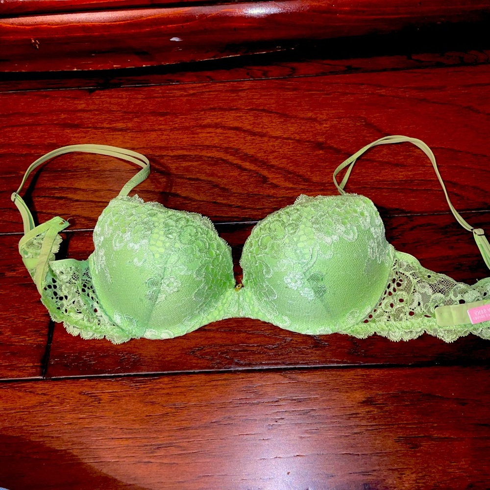 Brand, new lime, green, Victoria’s Secret bra